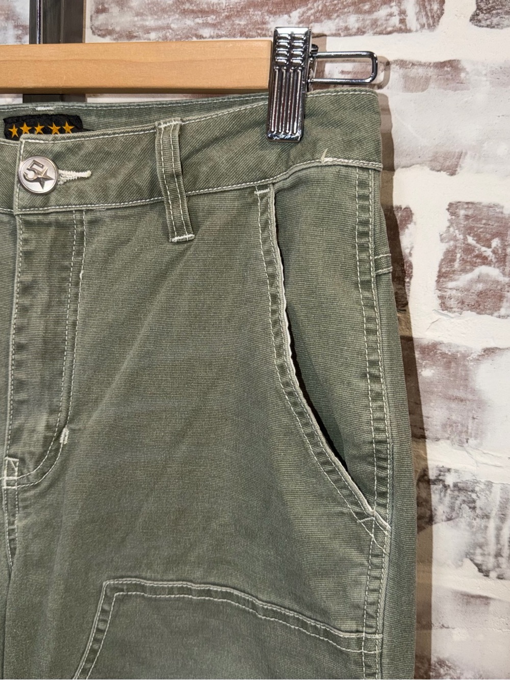Utility carpenter Pants in Olive Green - Picture 4 of 7